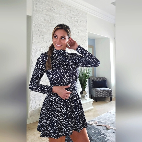 Mini cute Dress - Picture 2 of 3